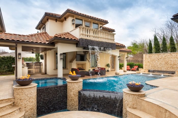 Indoor decide Holiday home designs emphasizing indoor-outdoor flow