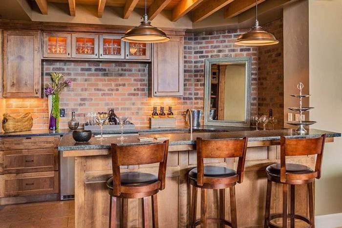 How to create a stylish and functional home bar design