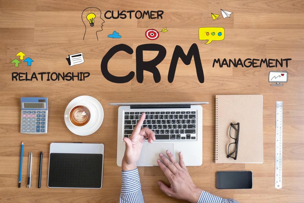 CRMとは?機能やメリット、活用法をわかりやすく解説【事例あり】 | セールスフォース・ジャパン CRM trends transforming business in 2025