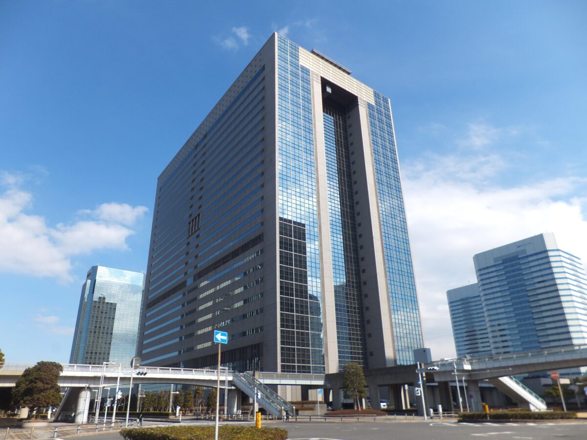 ファイル:NTT Makuhari Building 1.jpg - Wikipedia Building a Warehouse-Native CRM Stack in 2025